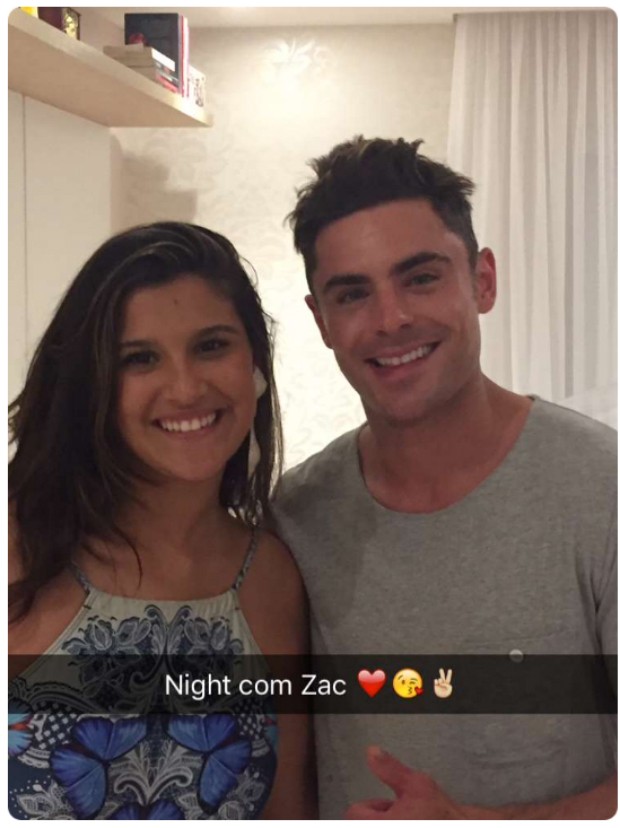 Giulia Costa e Zac Efron (Crédito: Reprodução)