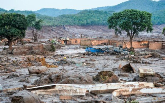 Justiça de Minas Gerais determinou liminarmente a suspensão das licenças ambientais da mineradora em Mariana