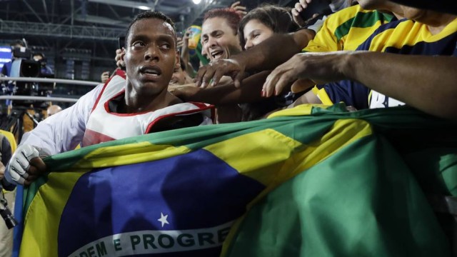 Maicon Andrade conquista o bronze (Crédito: Andrew Medichini / AP)