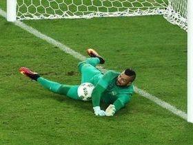Herói nos pênaltis, goleiro Weverton exalta 2ª chance de Neymar