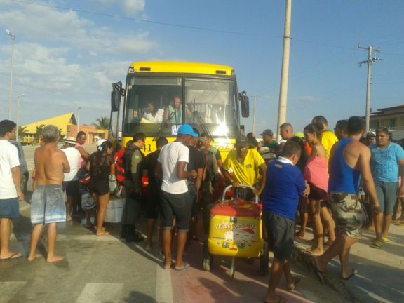 Jovem foi atropelada por ônibus (Crédito: Reprodução)