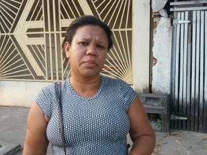 Após fugir de agressões, brasileira grávida dorme no metrô de Paris (Crédito: Reprodução)