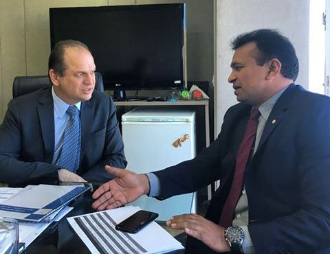 Secretário Fábio Abreu em audiência com o ministro da Saúde, Ricardo Bastos