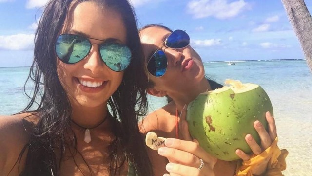 Melina Roberge, de 22 anos, e Isabelle Lagacé, de 28 (Crédito: Arquivo Pessoal )
