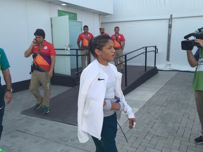A atleta teve que passar por exames (Crédito: Reprodução)