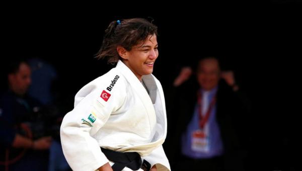 Sarah Menezes