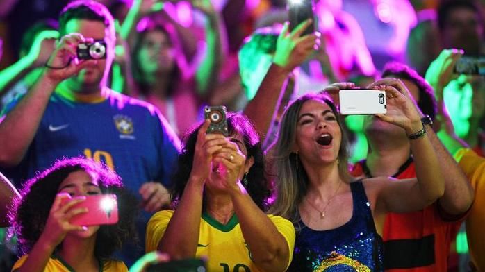 Torcida incendiou os atletas em quadra a todo instante