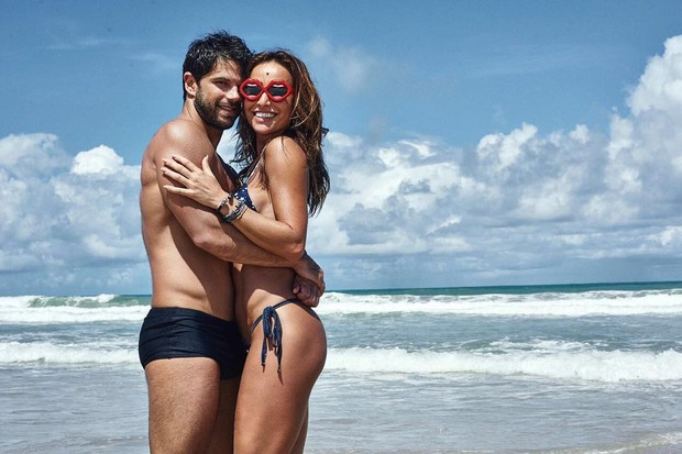 Sabrina Sato mostra bumbum em foto: "Pra irritar meu namorado" (Crédito: Reprodução)