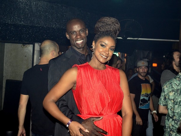 Preta Gil comemora 42 anos com festa em boate do Rio (Crédito: Reprodução)