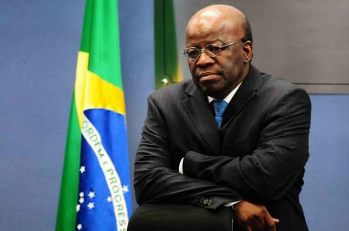 Joaquim Barbosa critica cassação de Dilma Rousseff
