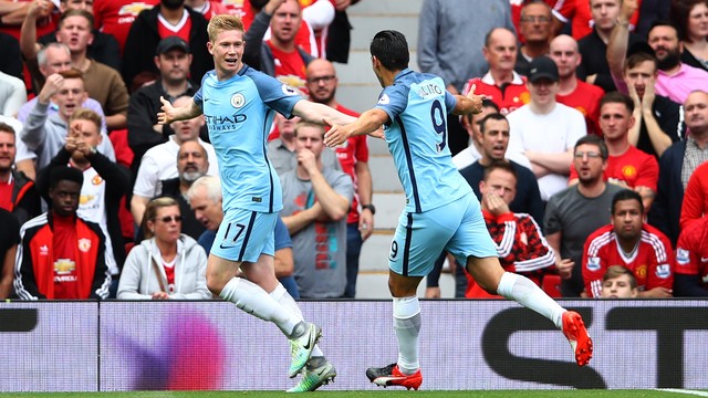 De Bruyne comemora o primeiro gol do City (Crédito: Getty)