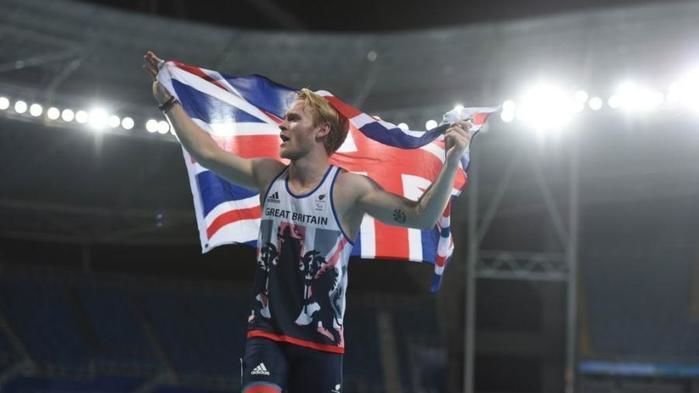 Jonnie Peacock conquistou a medalha de ouro nos 100m na classe de atletas amputados dos membros inferiores (Crédito: Xinhua/Purbu Zhaxi)