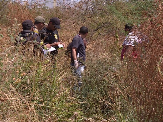 Peritos investigam morte das duas jovens