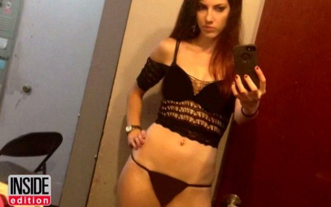 Professora só de lingerie (Crédito: Facebook)