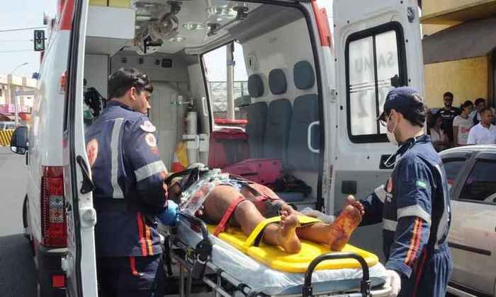 Homem é preso após esfaquear namorada em Minas Gerais (Crédito: Reprodução)