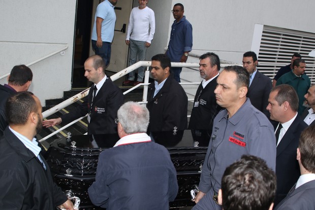 Amigos e familiares se despedem de Domingos Montagner (Crédito: Thiago Duran/Agnews)