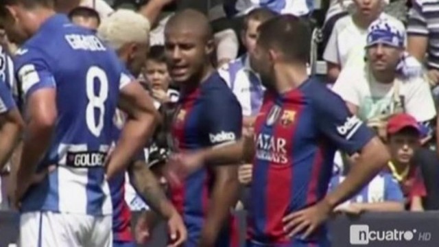 Neymar e Rafinha discutindo (Crédito: Reprodução)