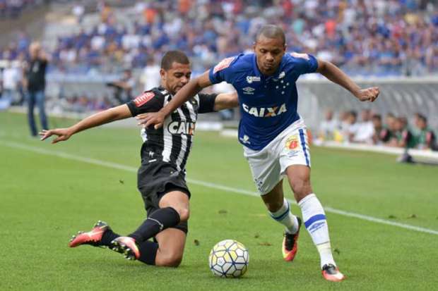 Cruzeiro e Atlético empatam por 1 a 1 no Mineirão (Crédito: Reprodução)
