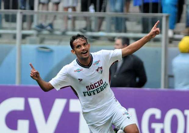 Fluminense vence o Grêmio e volta a sonhar com o G4 (Crédito: Reprodução)