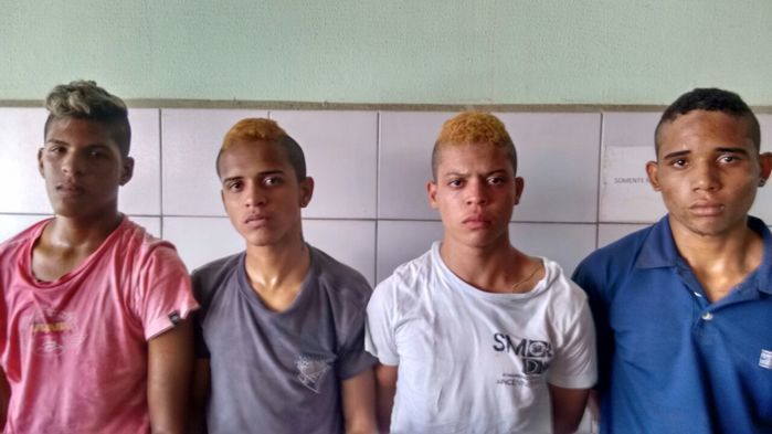 Polícia prende jovens suspeito de roubar carro ao lado do BPM (Crédito: Reprodução)