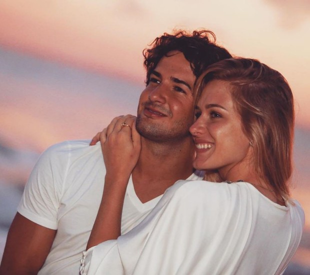 Fiorella Mattheis e Alexandre Pato