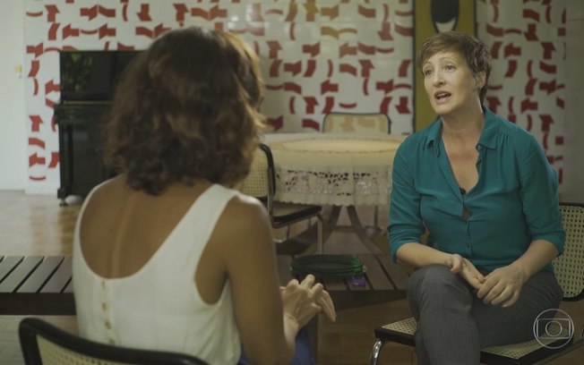 Sônia Bridi enrtrevistando Camila Pitanga (Crédito: Reprodução)