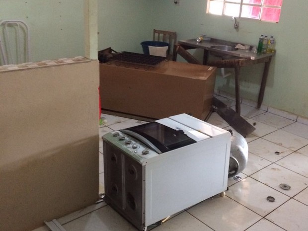 Casas foram depreadadas (Crédito: Arquivo pessoal/Paulo Valente)