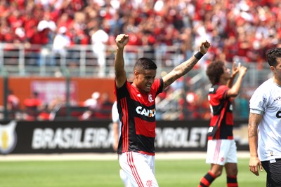 Everton comemora vitória em SP (Crédito: Divulgação)
