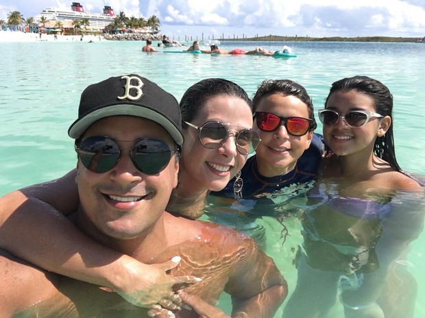Carla Perez, Xanddy e os filhos (Crédito: Instagram / Reprodução)