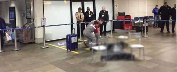 Alvo de bandidos em aeroporto era o amigo da vítima, diz polícia