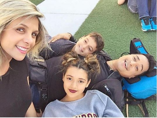 Carla Perez, Xanddy e os filhos (Crédito: Instagram / Reprodução)