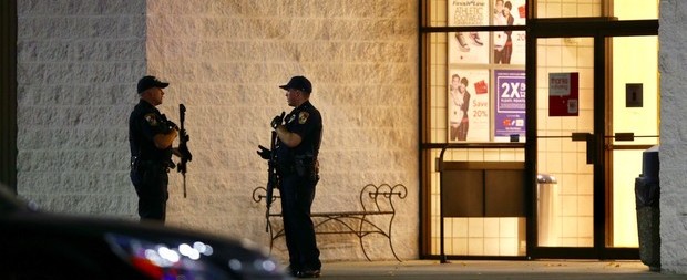 Atirador mata 5 pessoas nos Estados Unidos e polícia faz buscas