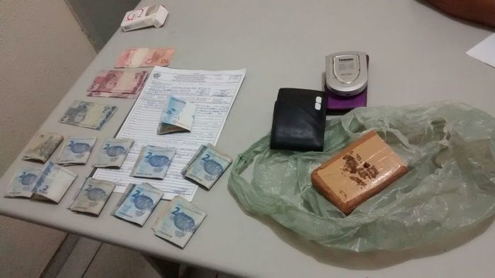 Polícia prende dois homens suspeitos de tráfico de drogas em THE (Crédito: Reprodução)