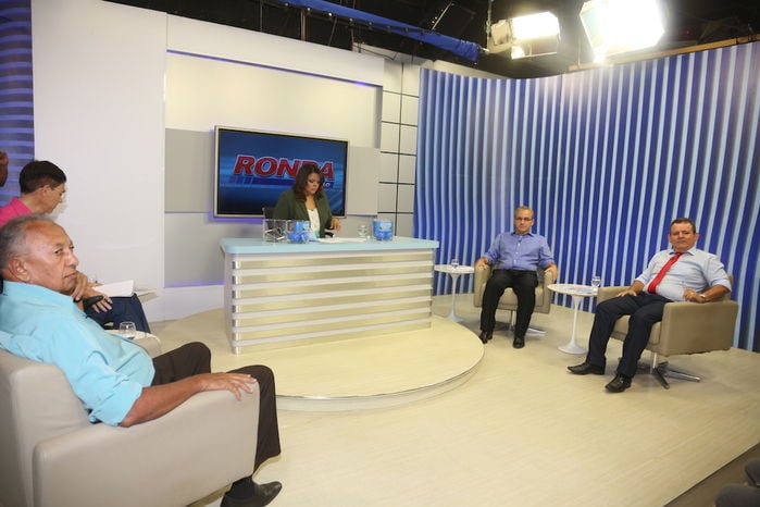 Candidatos participam de debate na Rede Meio Norte (Crédito: Efrém Ribeiro)