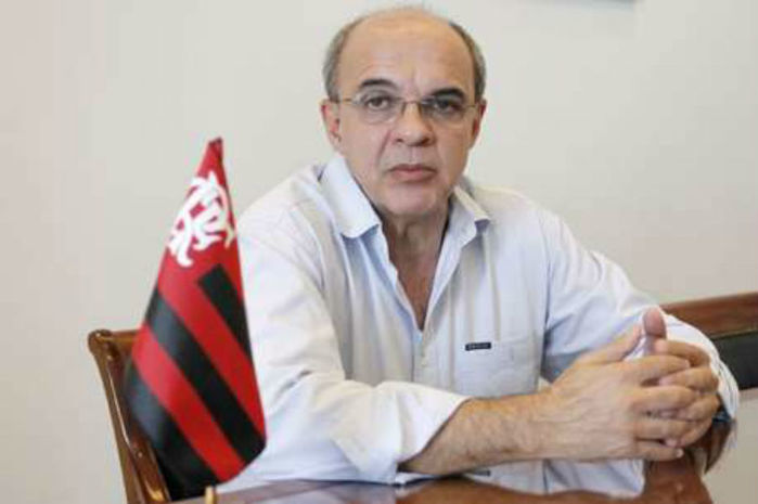 Eduardo Bandeira de Mello trava disputa contra Ferj
