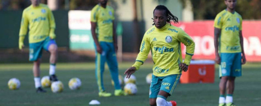 Palmeirense Arouca é suspenso por 30 dias pelo STJD