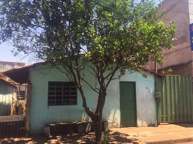 Família do atirador se mudou da casa onde morava, em Itumbiara (Crédito: G1)