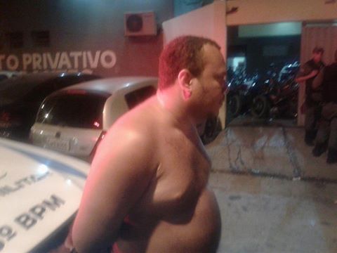 Homem é preso com arma de fogo e droga na região do grande Dirceu (Crédito: Reprodução)