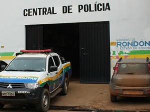Acusada foi levada para a Central (Crédito: Reprodução)