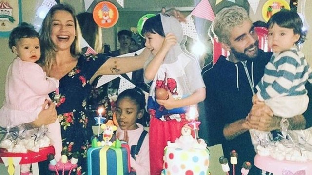 Luana Piovani e Scooby reatam o casamento em festa de gêmeos (Crédito: Reprodução)