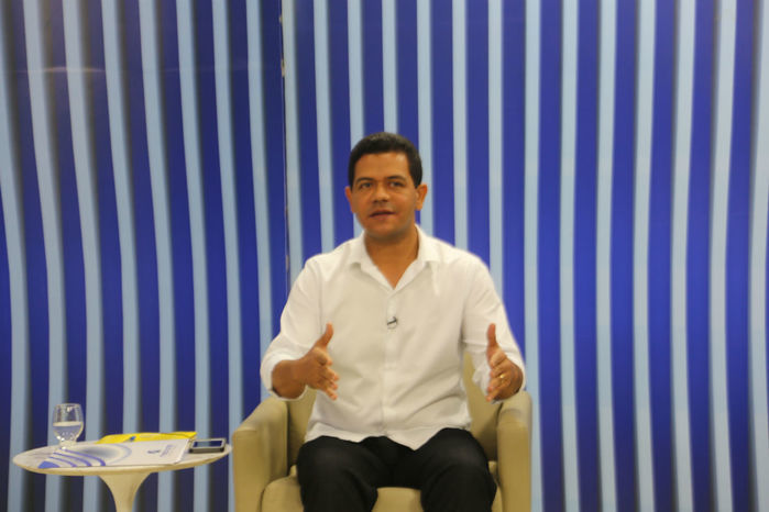 Luciano responde pergunta de Alexandre Almeida (Crédito: Efrém Ribeiro)