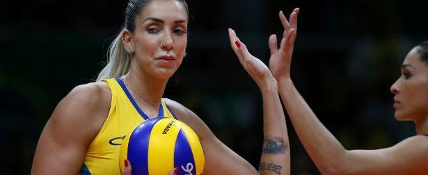 Jogadora Thaisa desistiu de ir à boate de ataque em Istambul
