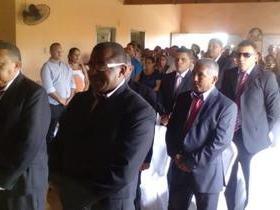 Prefeito Aldemar toma posse jutamente com vereadores