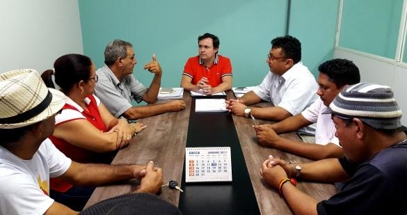 Representantes de escolas de samba buscam apoio para desfile em Teresina (Crédito: Reprodução)