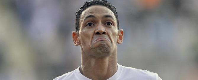 Ricardo Oliveira não se reapresenta ao Santos por causa de caxumba