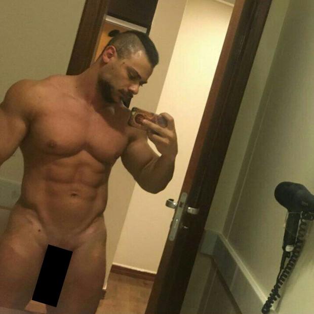 Nude de Léo Stronda