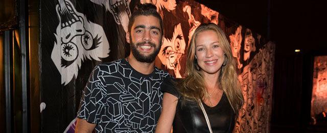 Pedro Scooby posta foto íntima de Luana Piovani e recebe críticas
