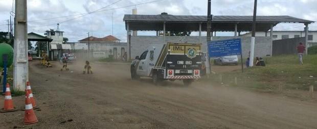 Após explosão de muro, presos fogem de penitenciária do Paraná