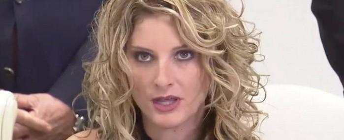 Ex-integrante de reality processa Donald Trump por assédio sexual