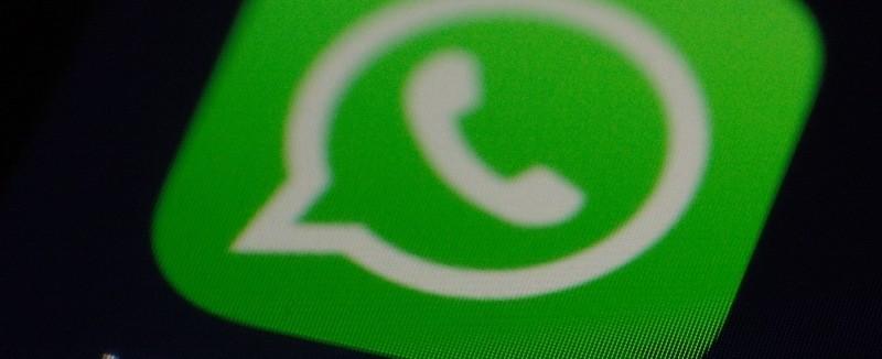 Homem é condenado a pagar R$ 10 mil por difamar mulher no whatsapp
